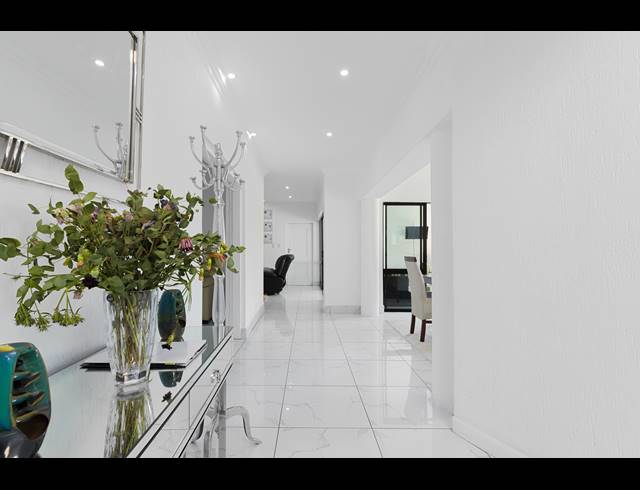 5 BEDROOM HOUSE FOR SALE IN FOURWAYS GARDENS